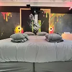 Apartment Capsule Art Deco - Jacuzzi - Netflix - Cinema - Arcade De Jeux & Nintendo Switch - 2 - Filet Suspendu